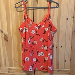 Torrid floral tank Size 1, adjustable straps